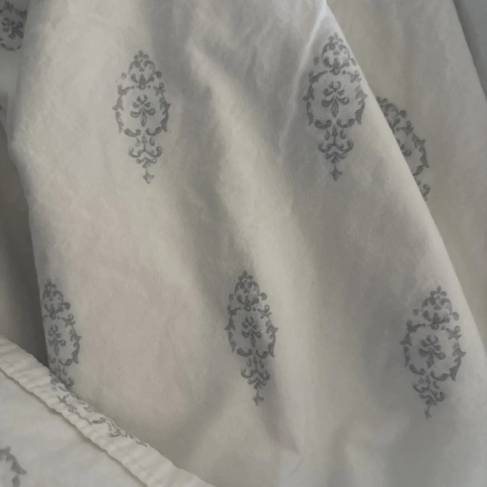 Simply Shabby Chic ONE  Full Flat Sheet White Gray Fleur De Lis 100% Cotton
